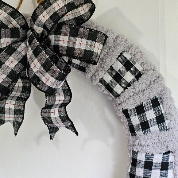 Farmhouse Style Everyday Wreath - Picture 4 of 6